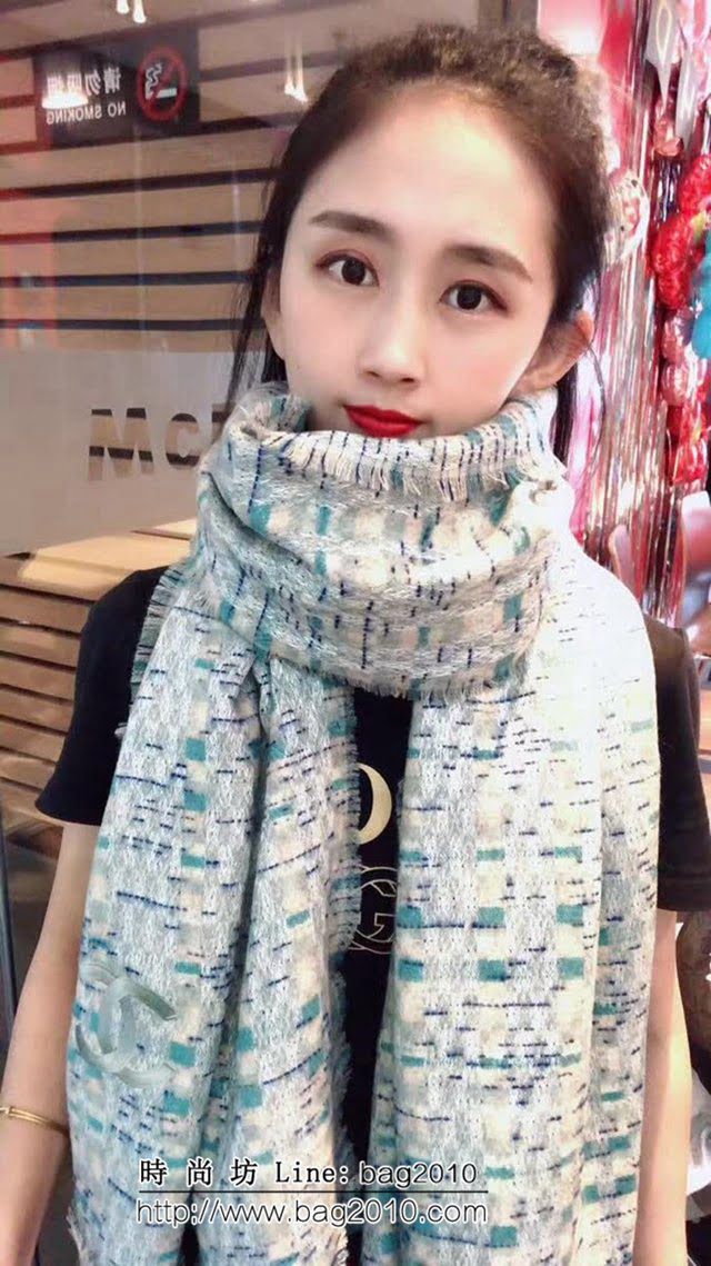 CHANEL香奈兒 2018年度最新火爆款 條紋百搭羊絨混紡圍巾 LLWJ6804